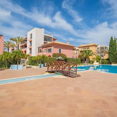 Vakantiehuis Sunlit Terraces And Pool In Vilamoura By Hostwise Quarteira