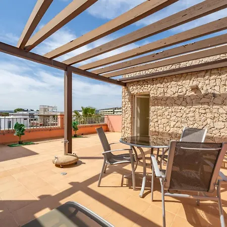 Sunlit Terraces And Pool In Vilamoura By Hostwise Vakantiehuis