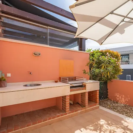 Sunlit Terraces And Pool In Vilamoura By Hostwise Vakantiehuis Quarteira